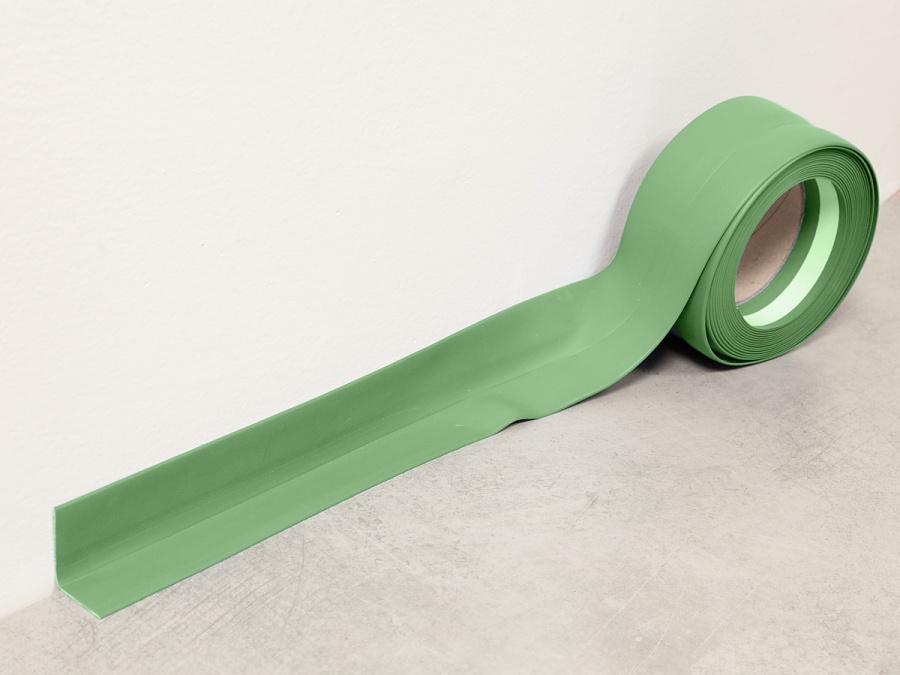 Fatra soklová PVC lišta 1363-709 zelená – měkká, voděodolná, 32 × 32 mm (balení 40 m)
