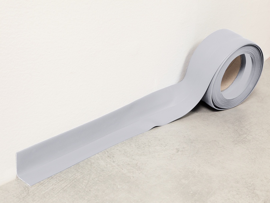 Fatra soklová PVC lišta 1363-277 – měkká, voděodolná, 32 × 32 mm (balení 40 m)