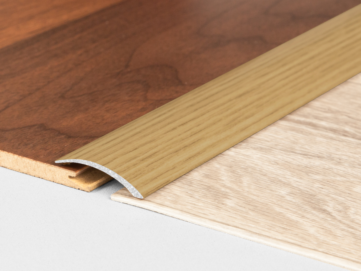 Přechodová lišta samolepicí vyrovnávací Profilteam – Dub E09 – 41 × 1000 mm