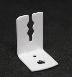 Úhelník na silon 2 díry prořezaný