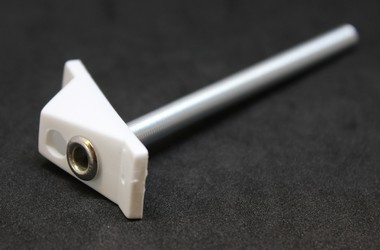 Průchodka táhla bowden