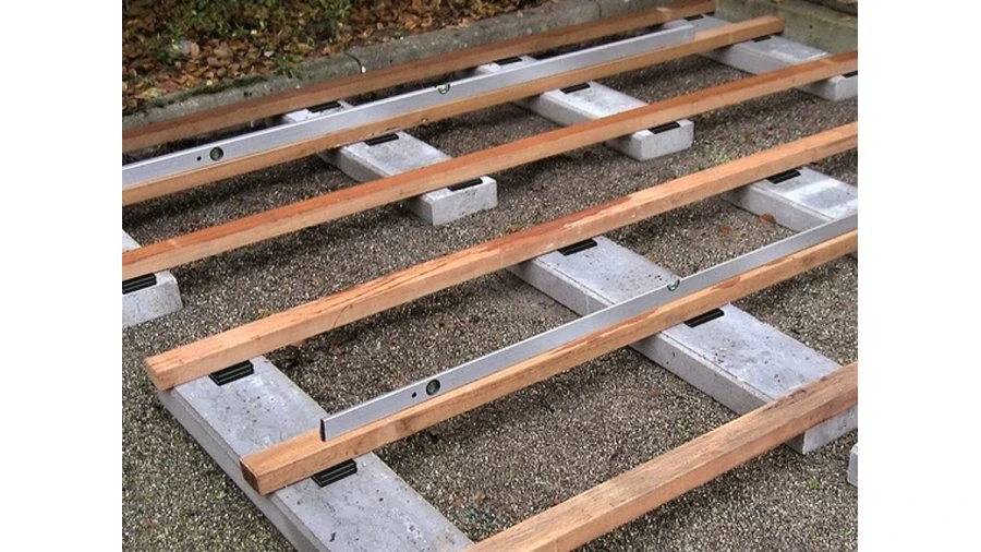 Podložka pod hranoly Eurotec Rolfi 60 × 60 × 6 mm (balení 20 ks)