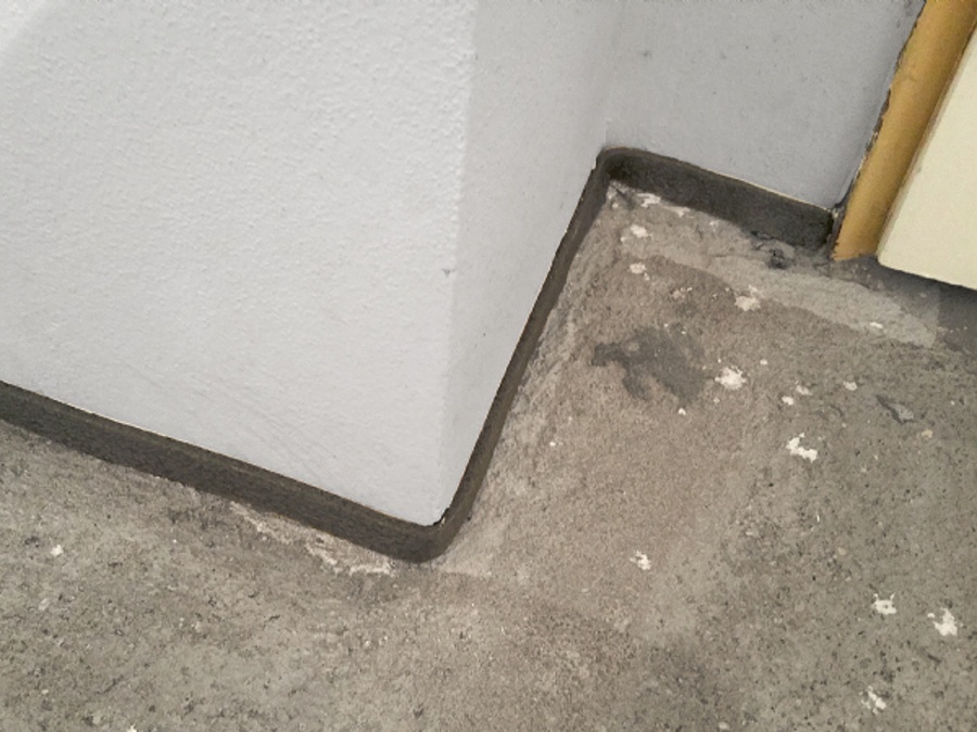 Dilatační páska samolepící pro nivelační hmoty LMS 5