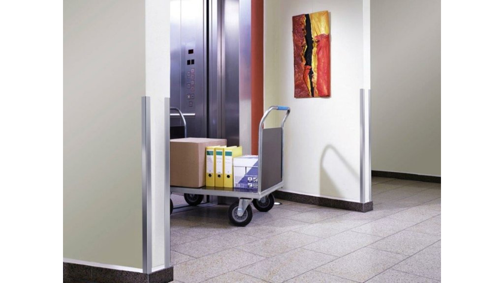 Hliníkový ochranný roh na zeď Küberit 273 U – Stříbrný F4, 30 × 30 × 2500 mm