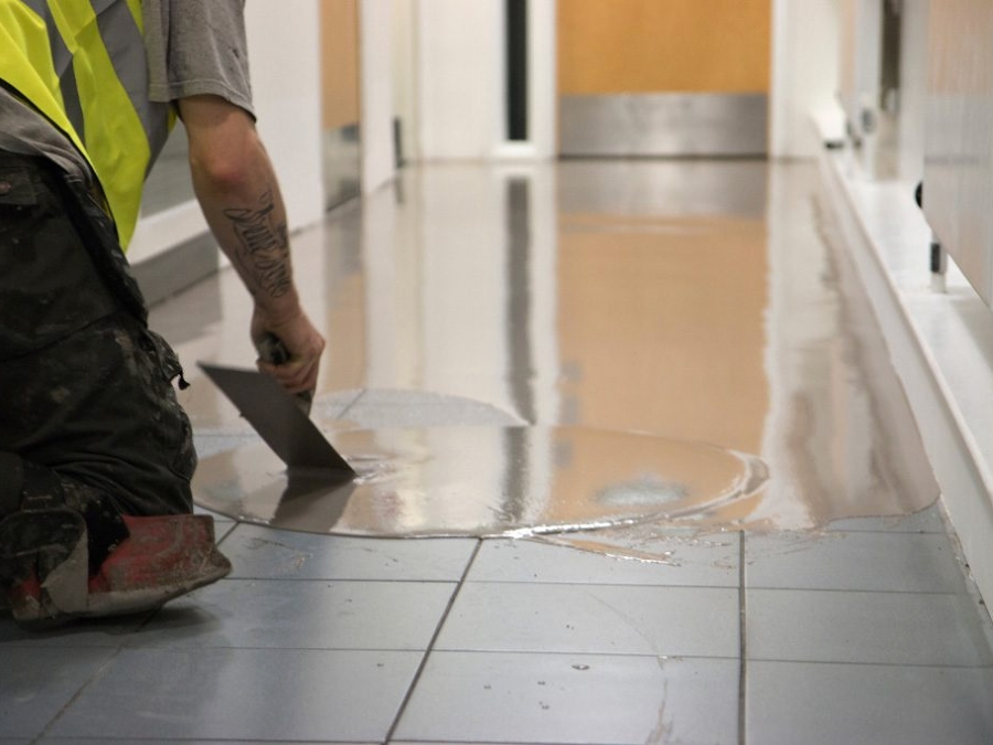 Dvousložková samonivelační hmota ARDEX K60 2–15 mm (A+B)