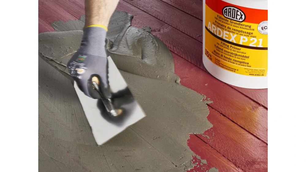 Plnivo, penetrace a pojivový můstek ARDEX P 21 15 kg