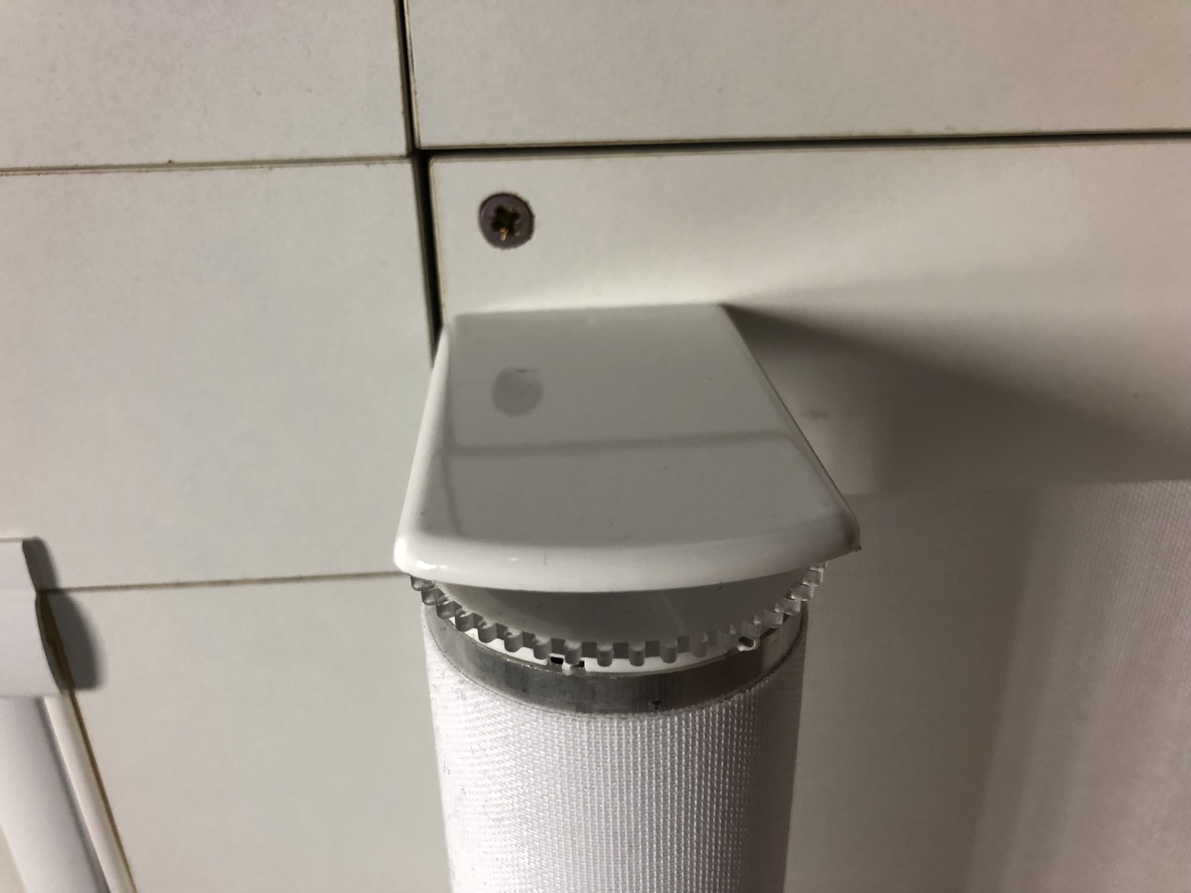 Krytka konzol S plastová