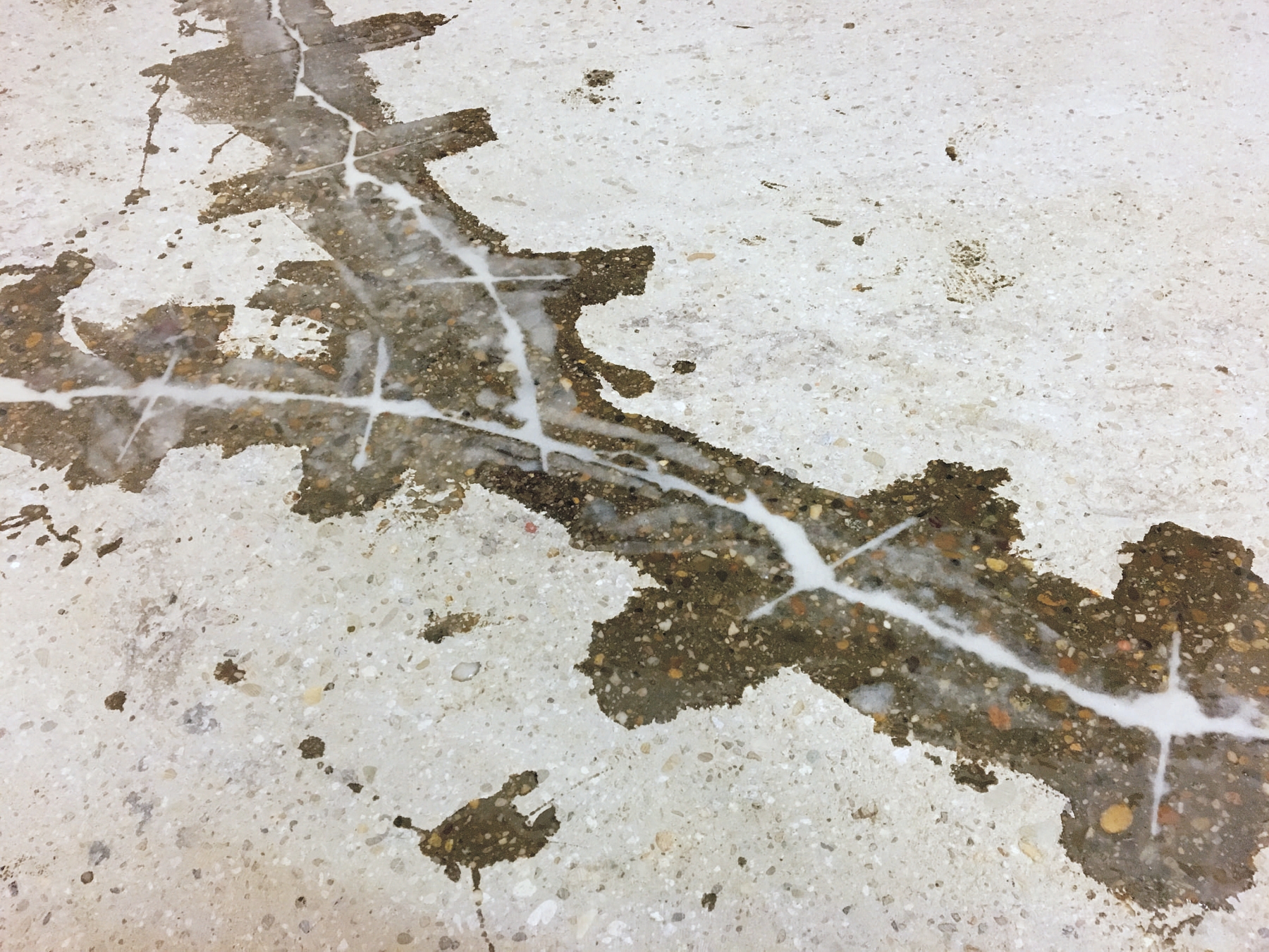 Ocelové spony na sanaci trhlin 123 x 6 mm, bal. 15 ks