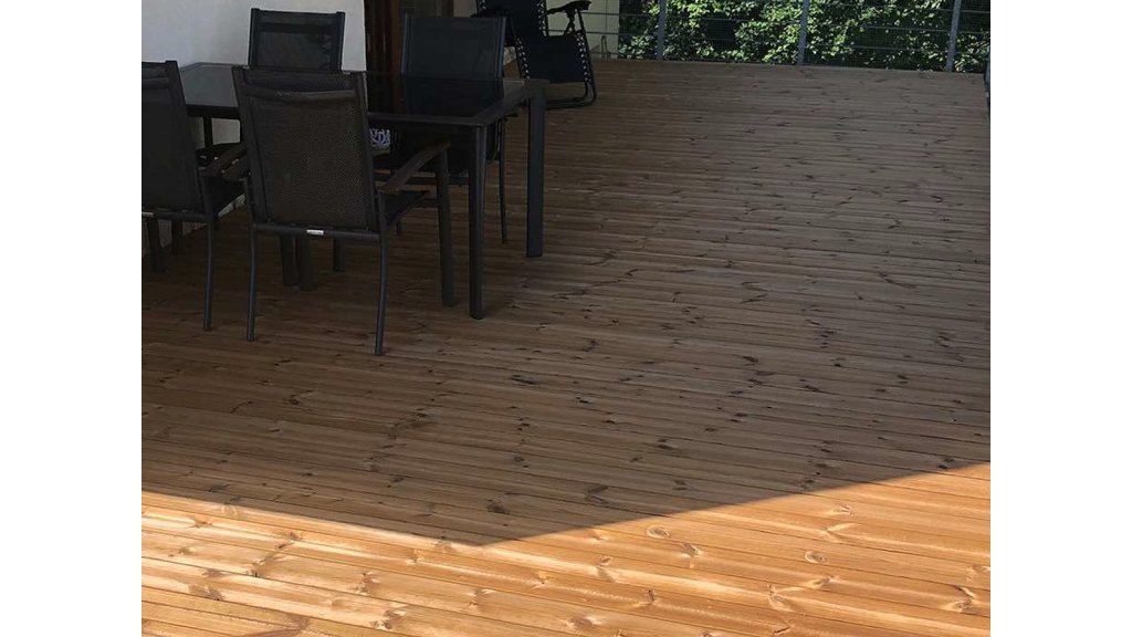 Terasové prkno Borovice Thermo Clip hladké 26 × 117 × 3000 mm